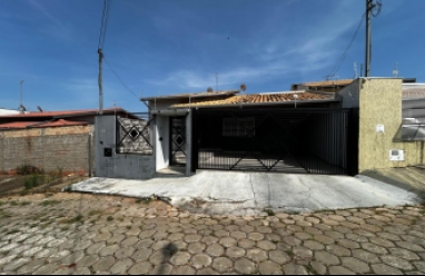 Casa para locação em Avaré